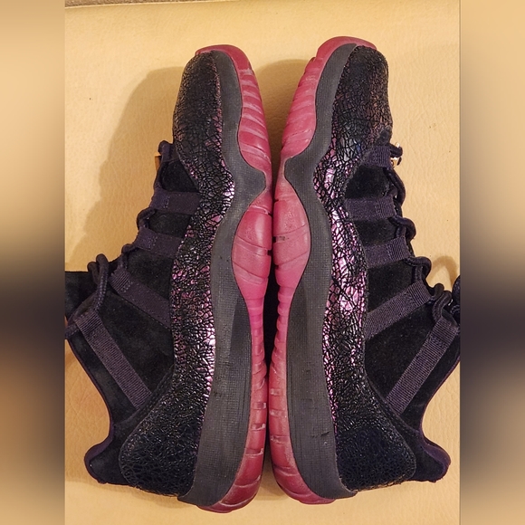 Air Jordan 11 Low 'Rook to Queen' - Picture 8 of 10